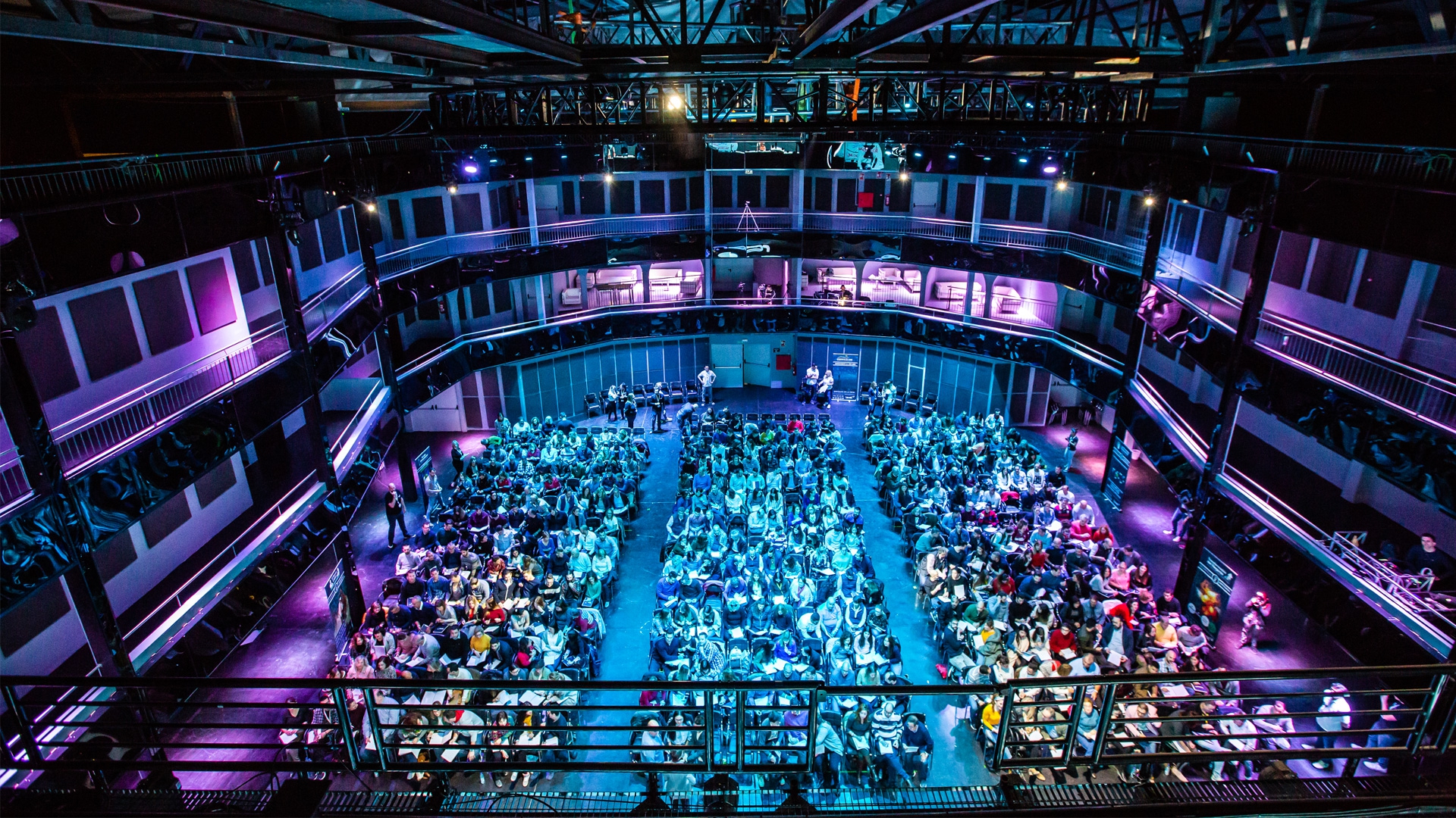 Nochevieja con fiesta de 50 Sessions