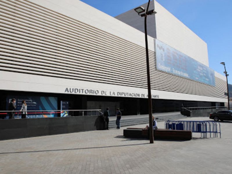 ADDA·SIMFÒNICA ALICANTE / Josep Vicent, director titular. Concierto benéfico de Navidad